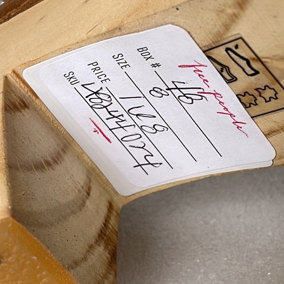 Free People Monroe Luggage Brown Cut Out Side Wood Heels Women’s Clogs Size: 38 - Picture 13 of 15